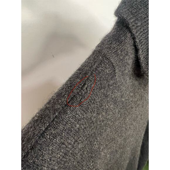 Joseph & Lyman Men’s Minimalist Cashmere Turtleneck Sweater Gray - Picture 9 of 9